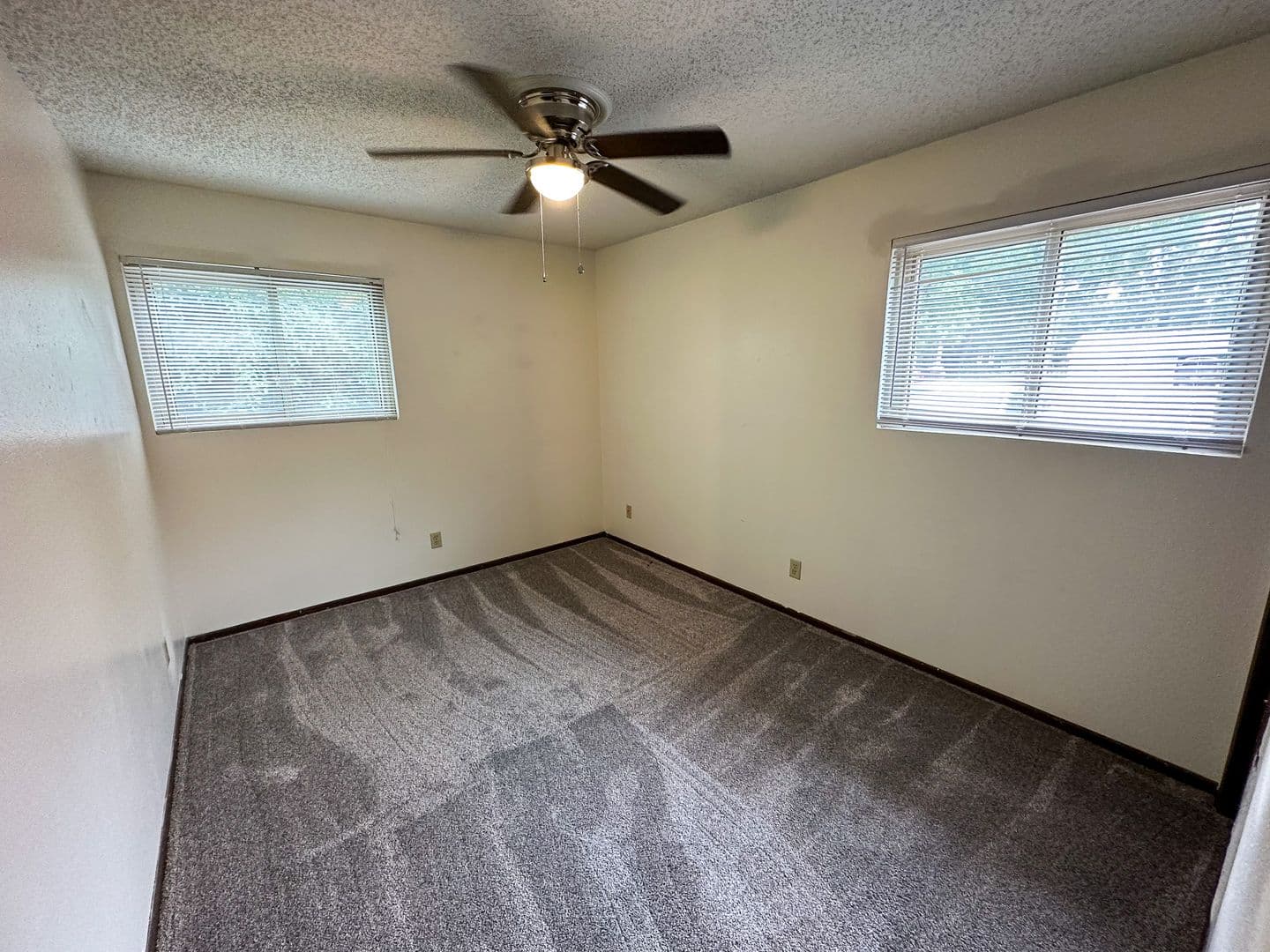 Ames Apartment: 121 Howard Ave