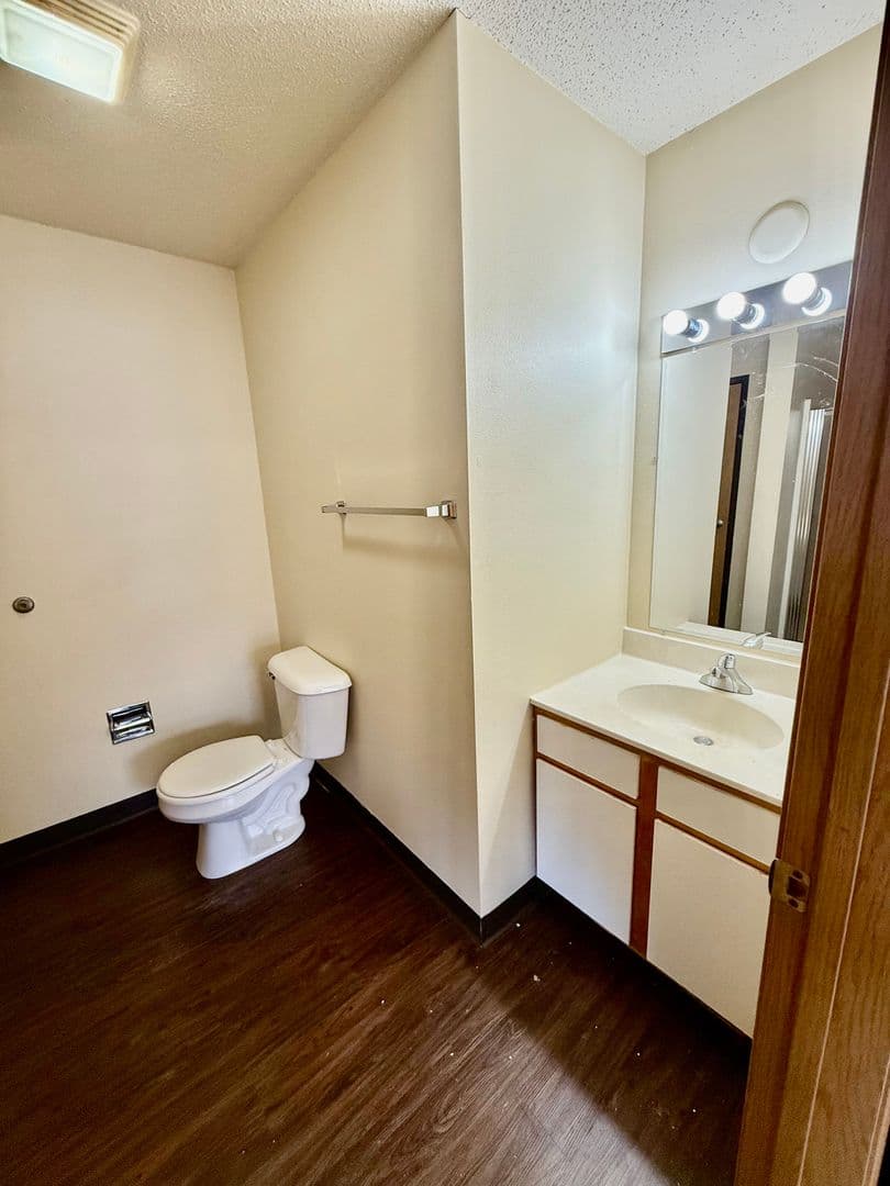 Ames Apartment: 219 Crystal St