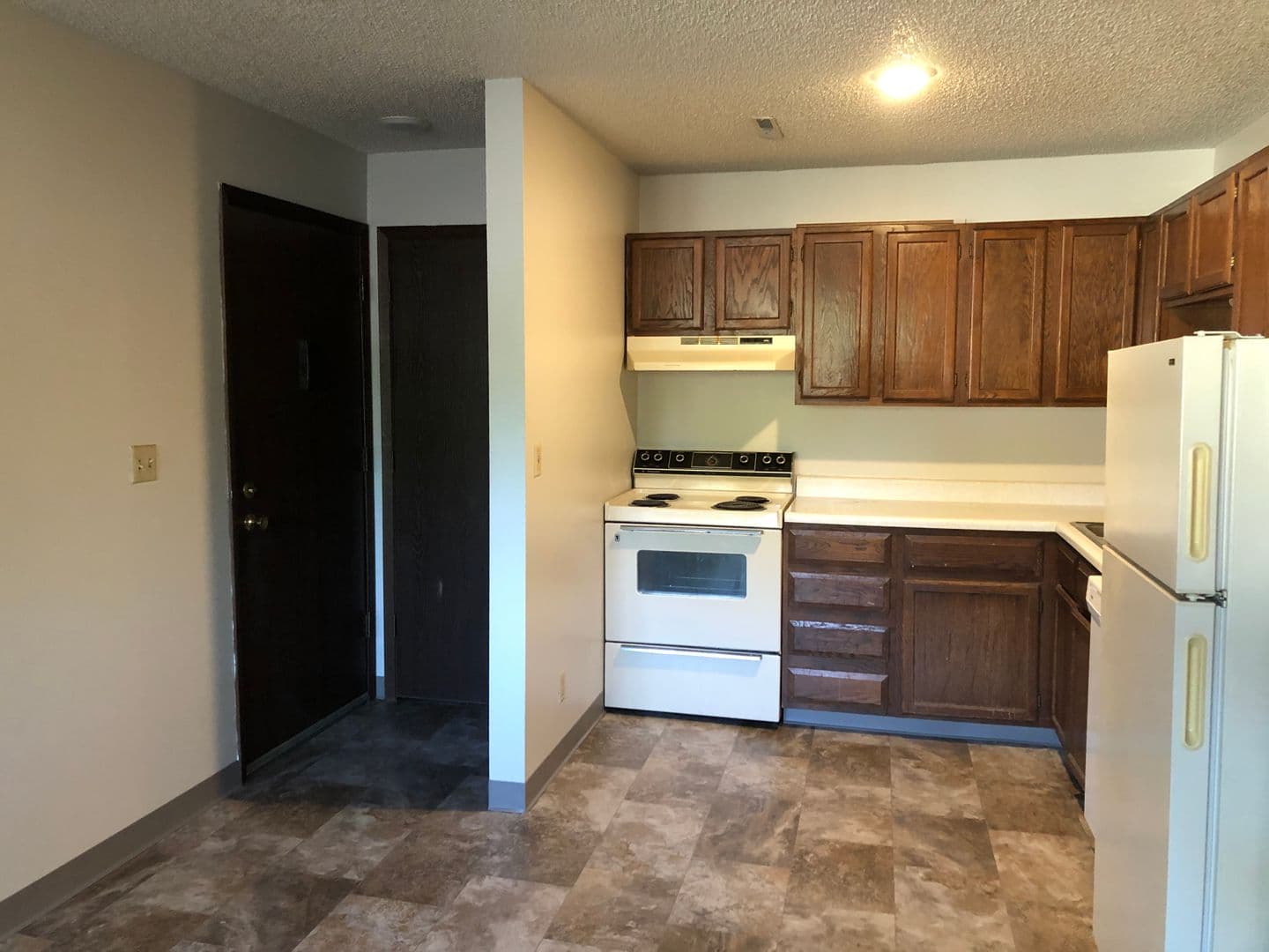 Ames Apartment: 3319 Story Street