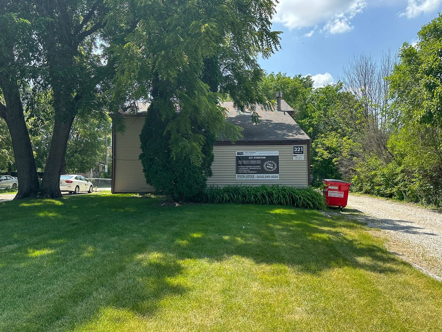 Ames Apartment: 321 Stanton Ave