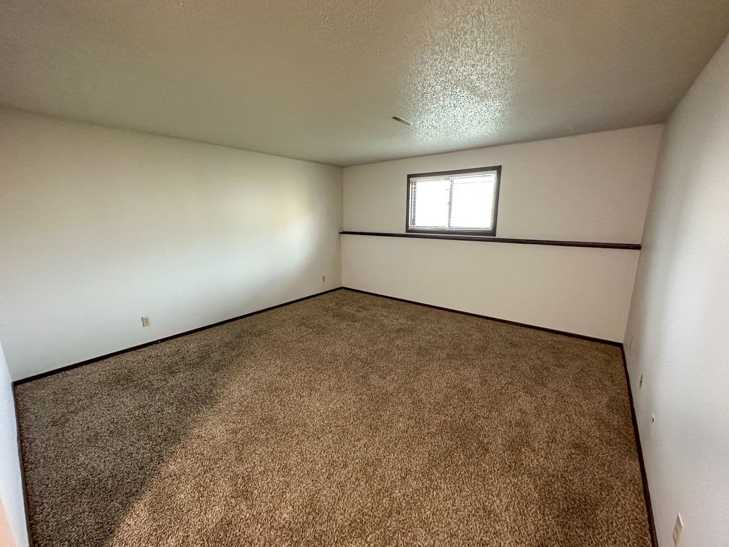 Ames Apartment: 126 Beedle Drive