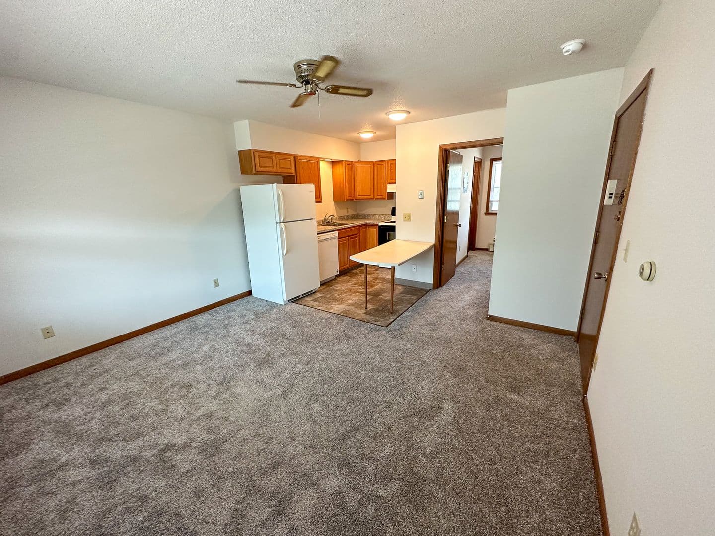 Ames Apartment: 2931 West St