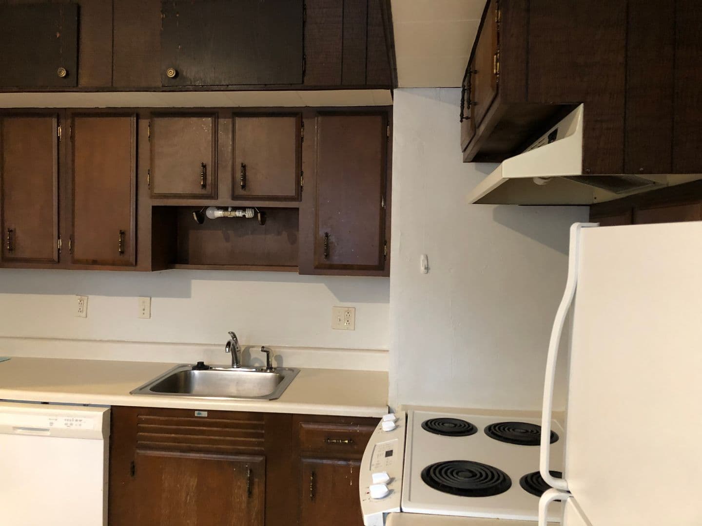 Ames Apartment: 121 Howard Ave