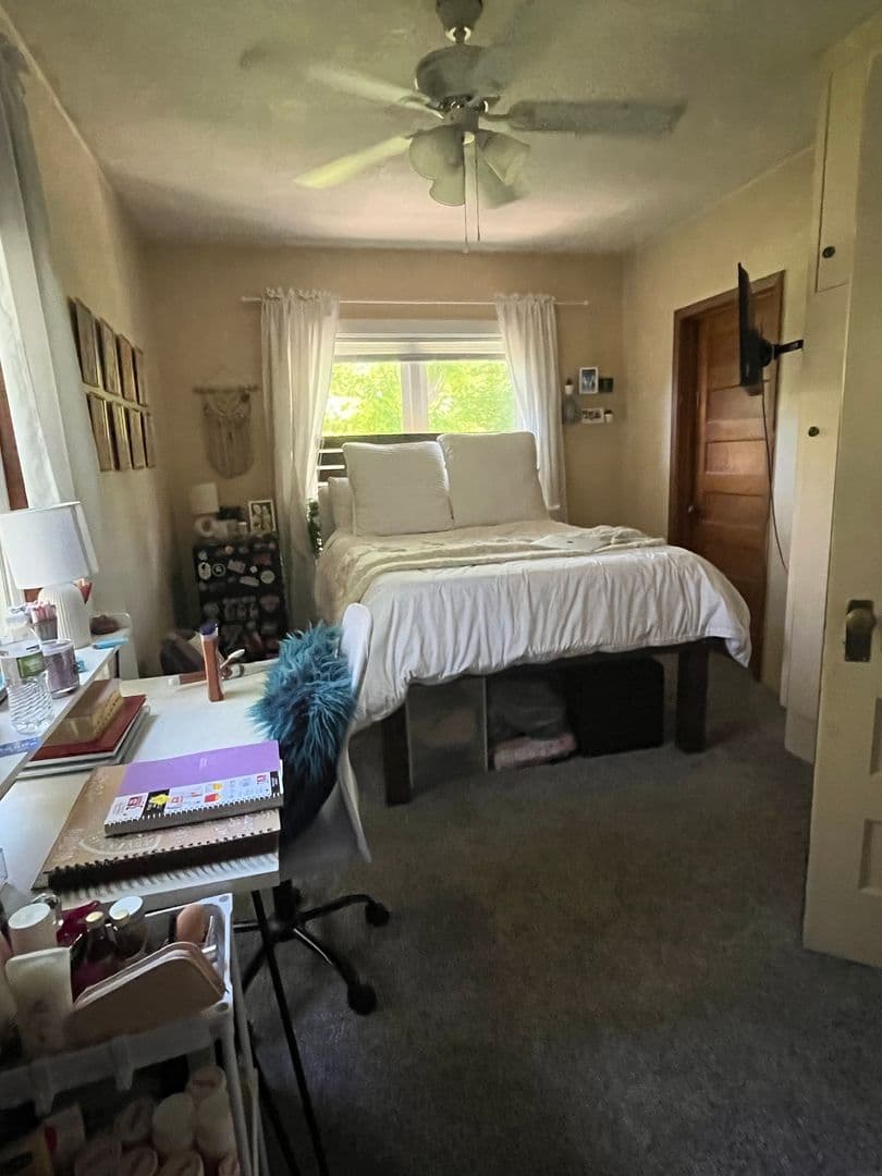 Ames House: 412 Ash Ave