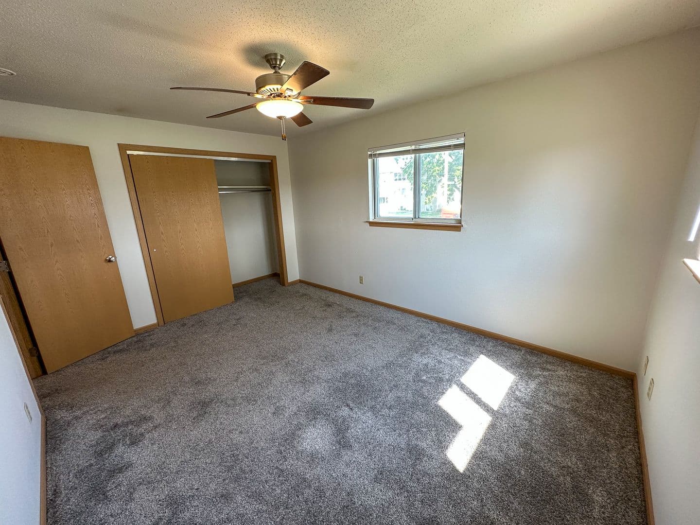 Ames Apartment: 4606 Ontario St