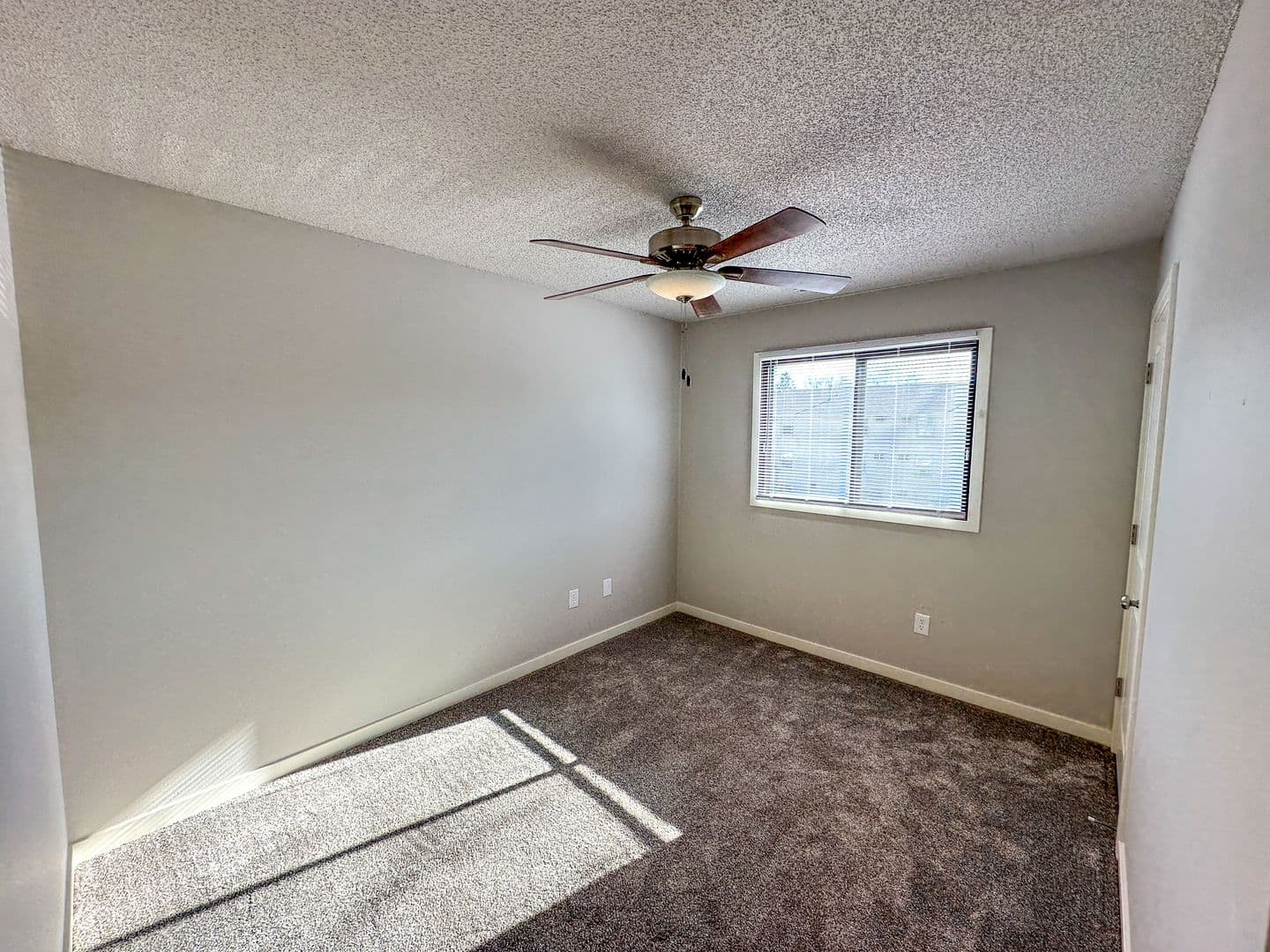 Ames Apartment: 312 Hillcrest Ave