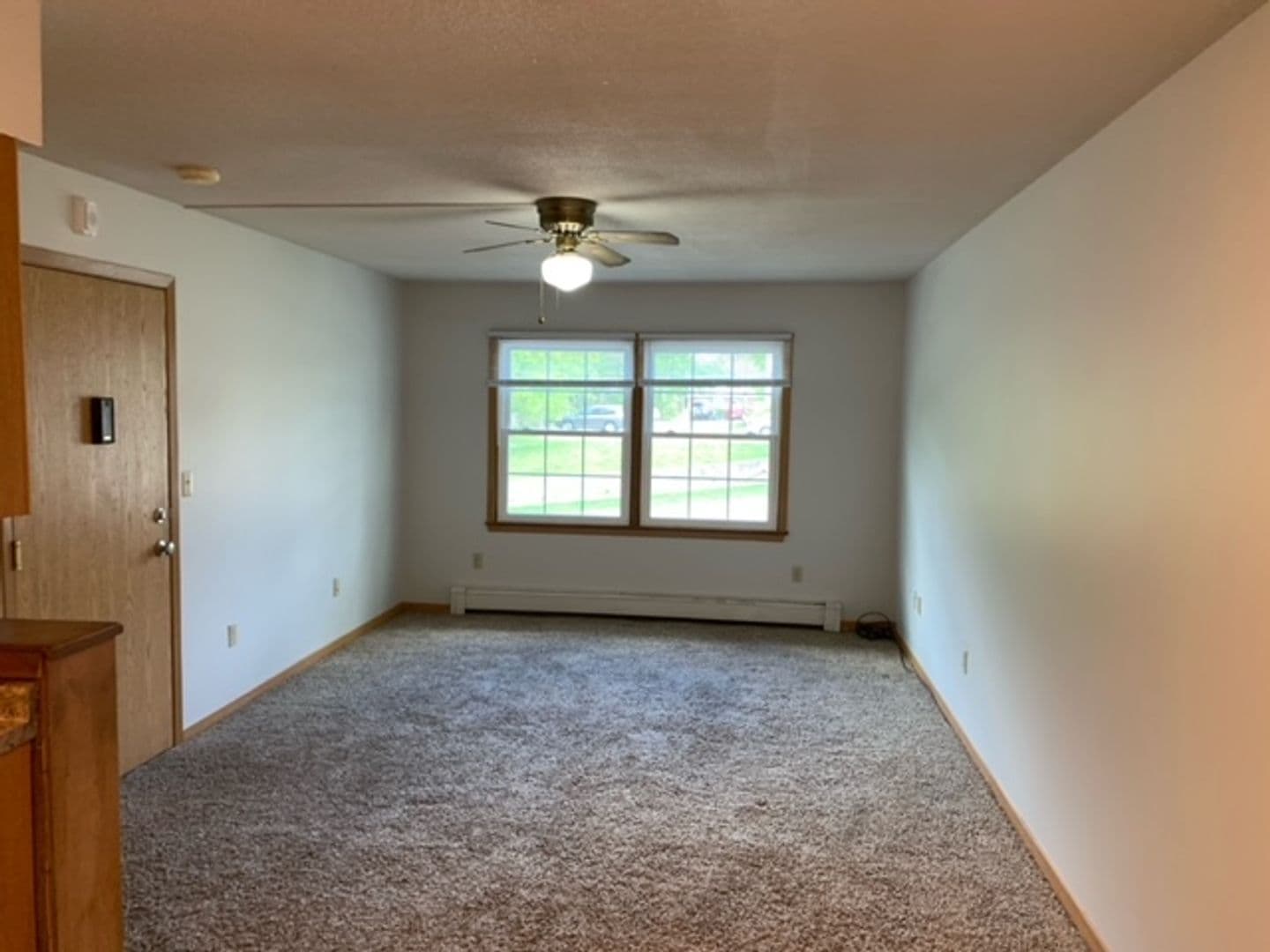 Ames Apartment: 2921 Woodland St