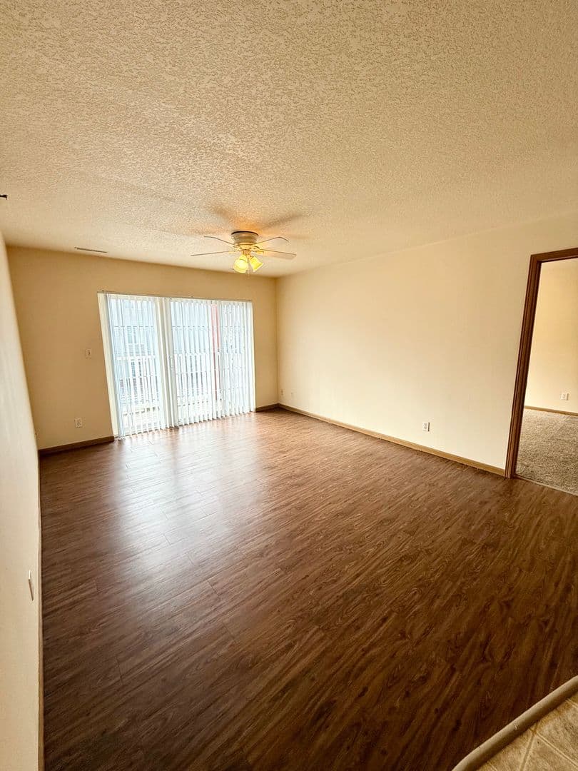 Ames Apartment: 221 Crystal St