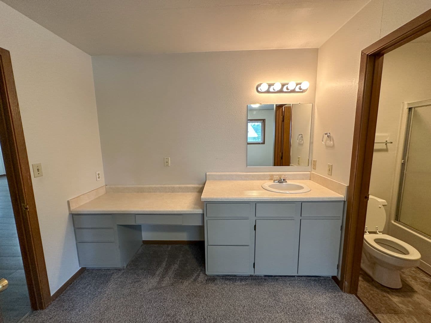 Ames House: 3014 Oakland St