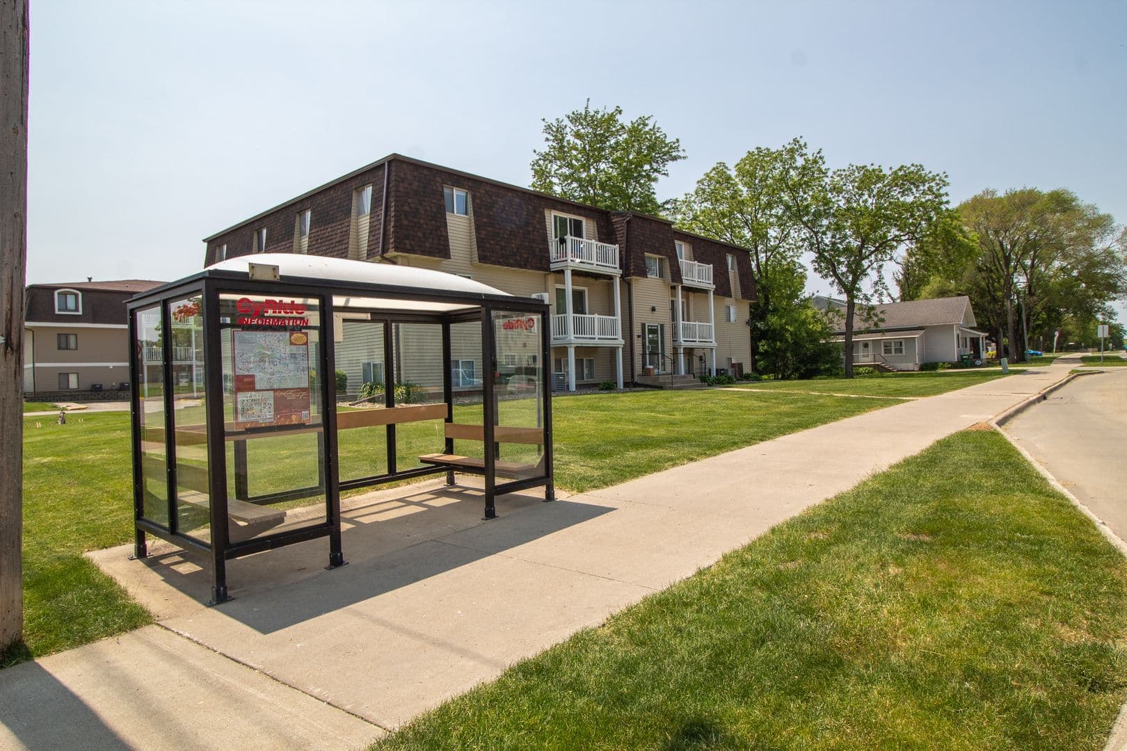 Ames Apartment: 4606 Ontario St