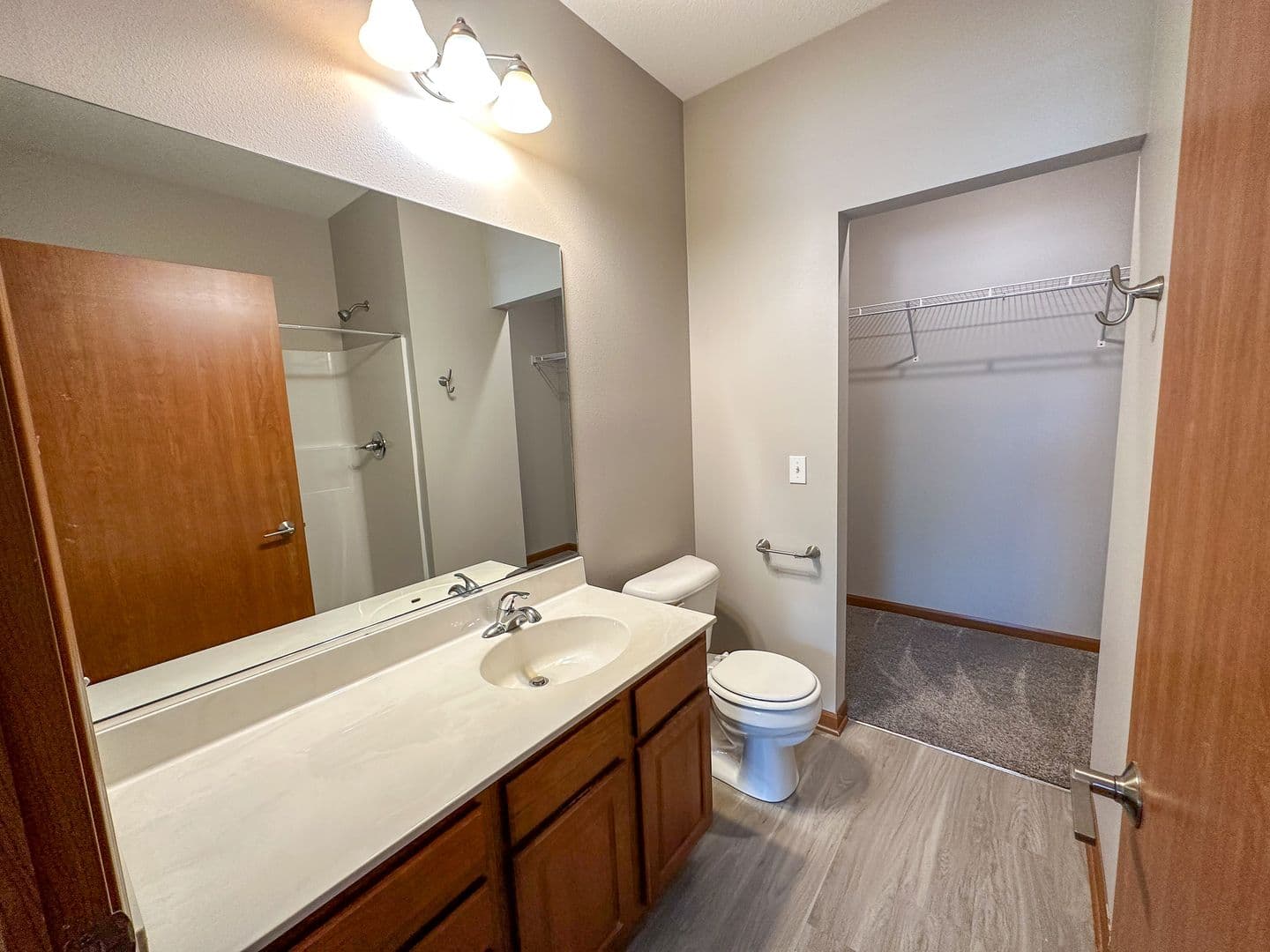 Ames Apartment: 135 Campus