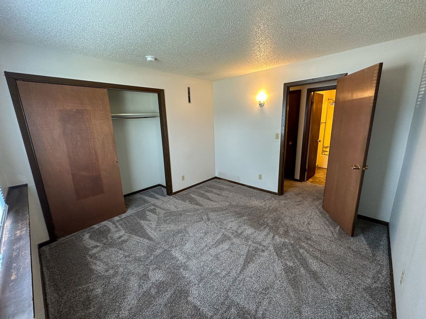 Ames Apartment: 4518 Hutchison St