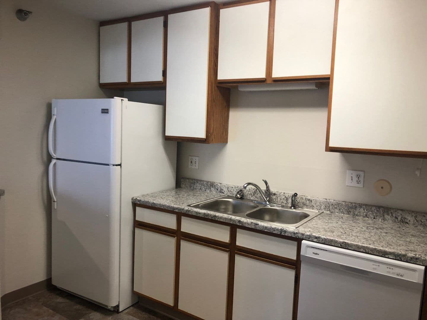 Ames Apartment: 645 Stonehaven Drive