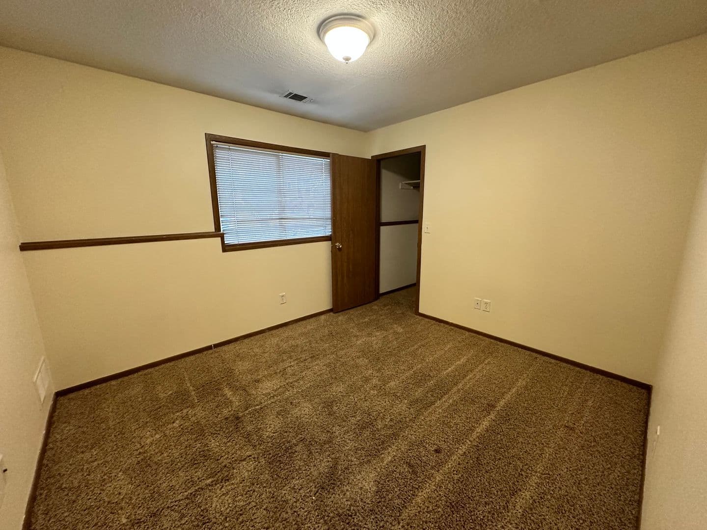 Ames Apartment: 204 Jewel Drive