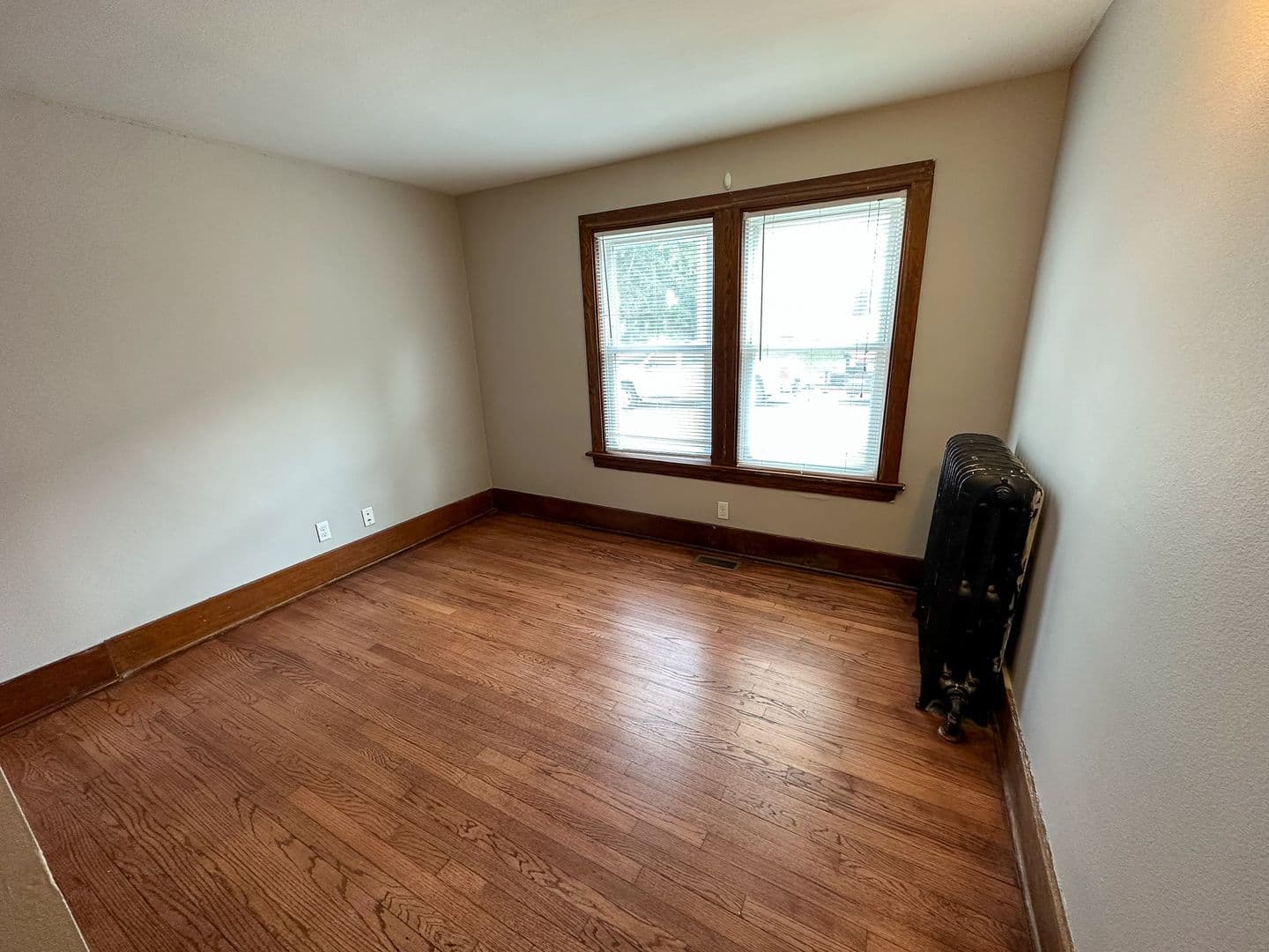 Ames House: 225 Sheldon Ave