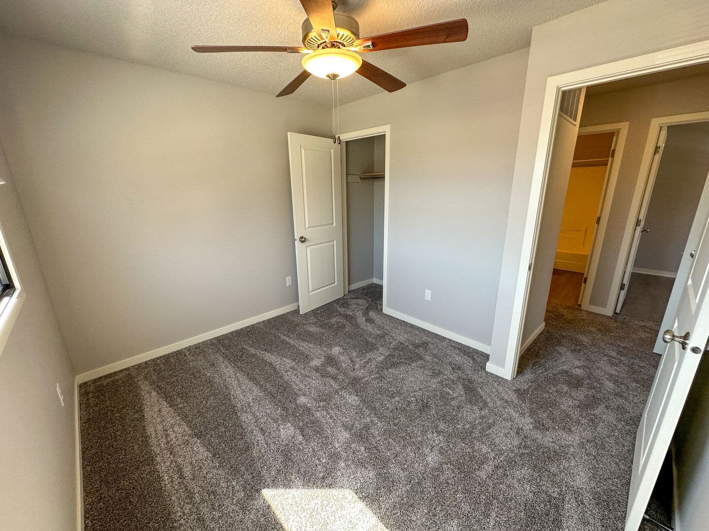 Ames Apartment: 312 Hillcrest Ave