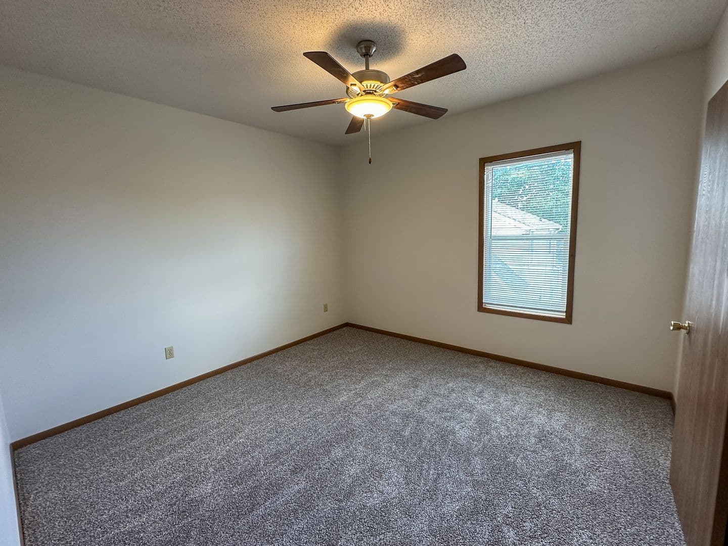 Ames Apartment: 2717 West St