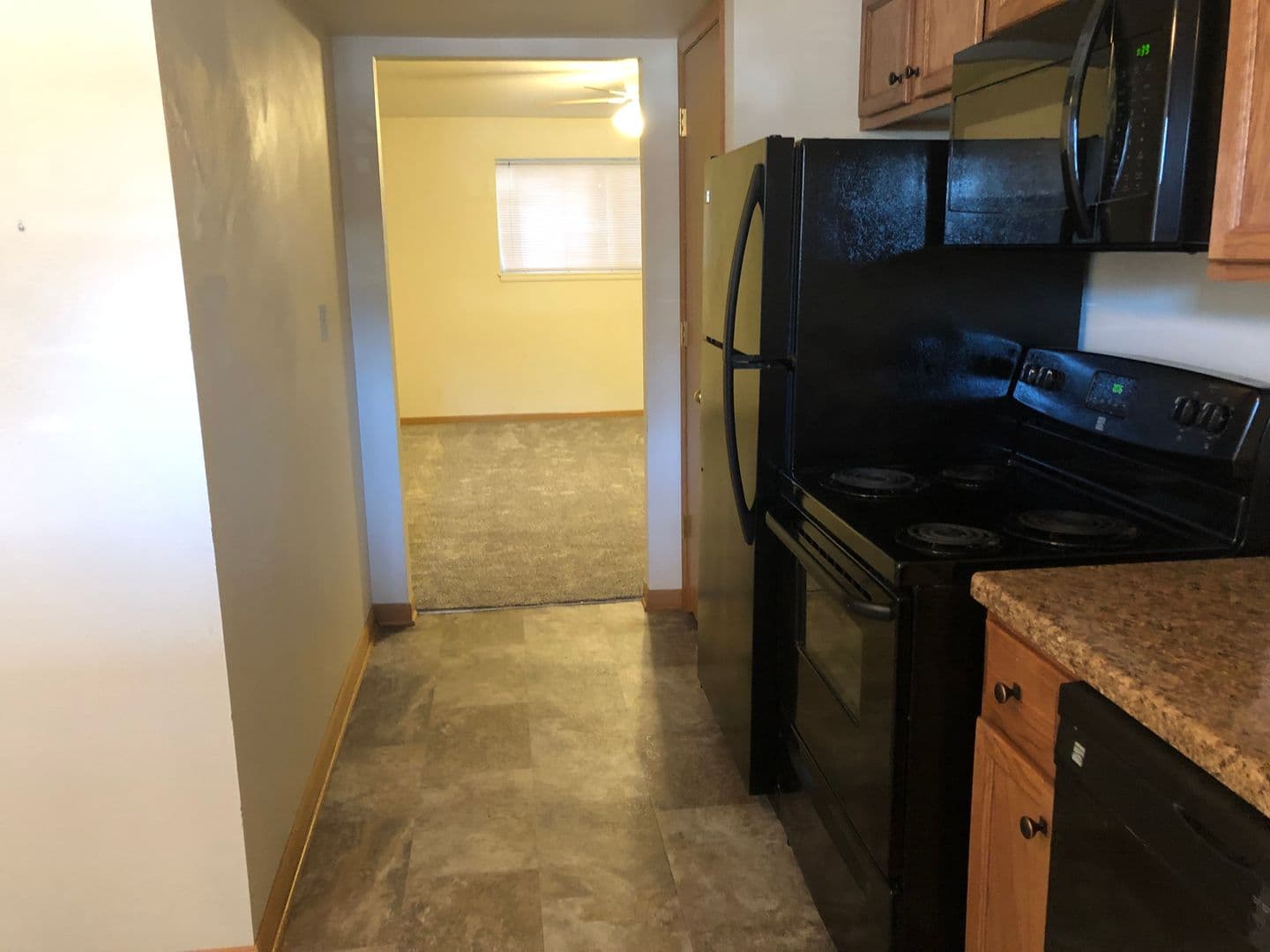 Ames Apartment: 1108 S. 4th St