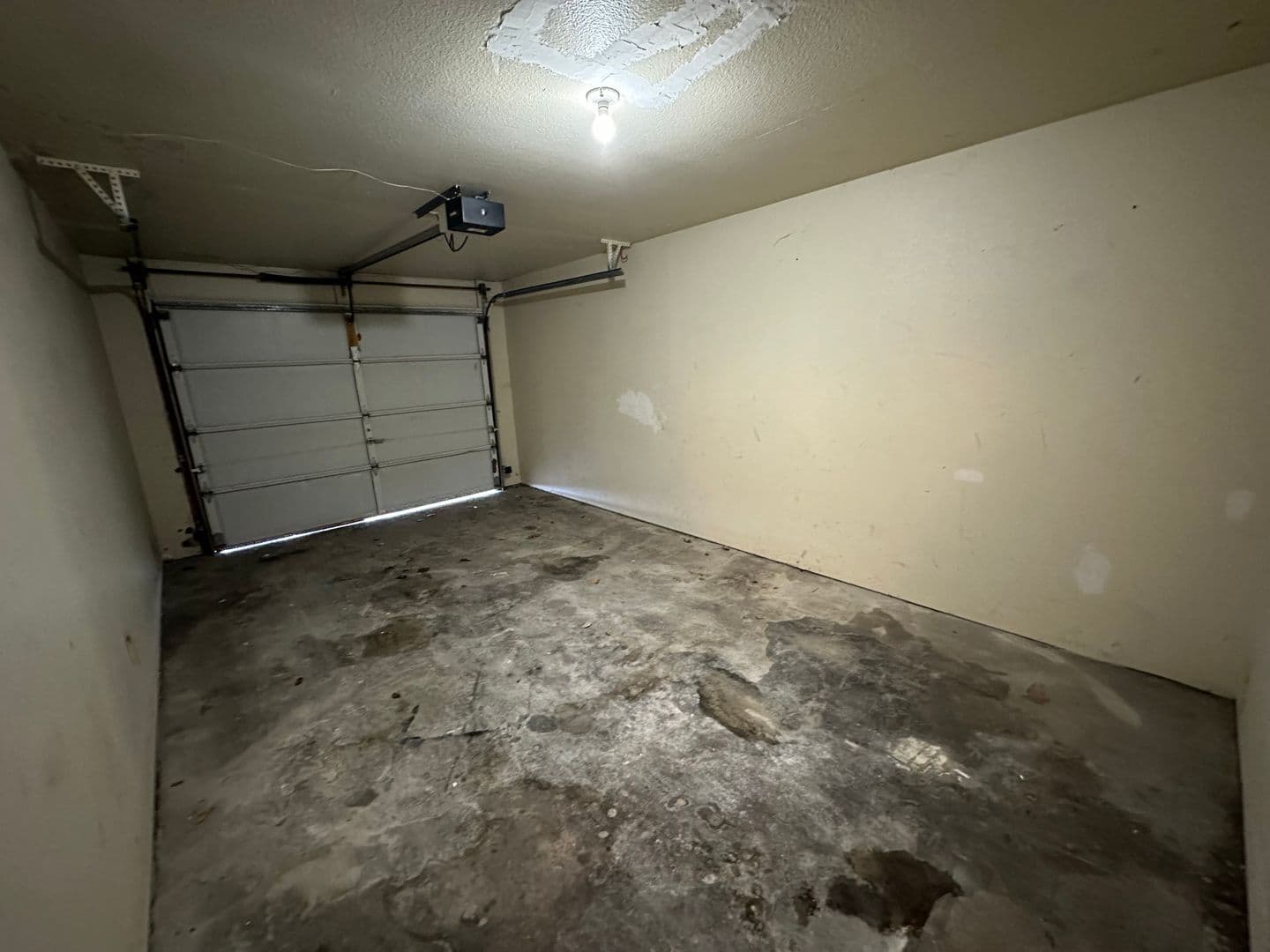 Ames Apartment: 1525 Little Bluestem Ct