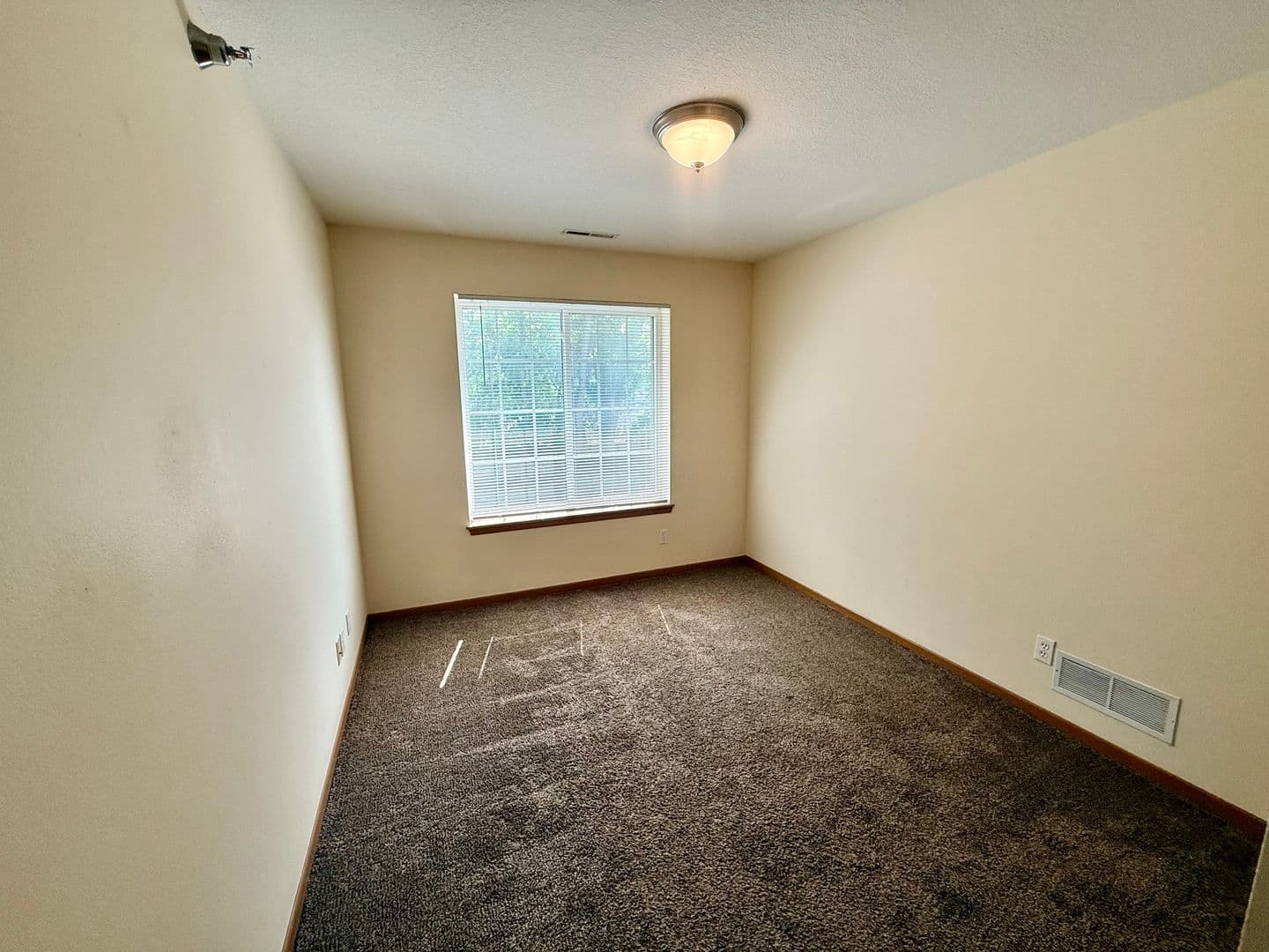 Ames Apartment: 219 Crystal St