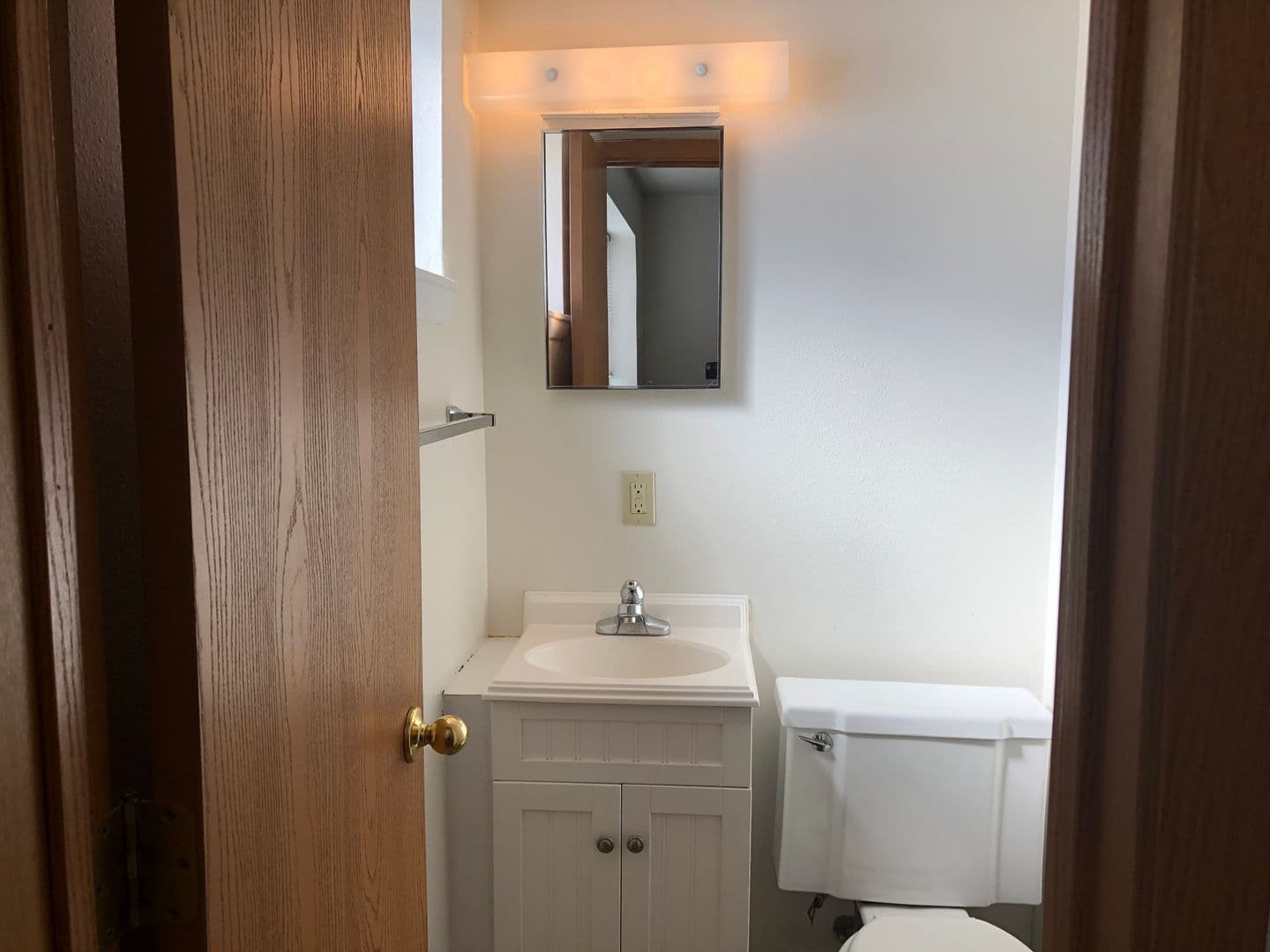 Ames Apartment: 1108 S. 4th St