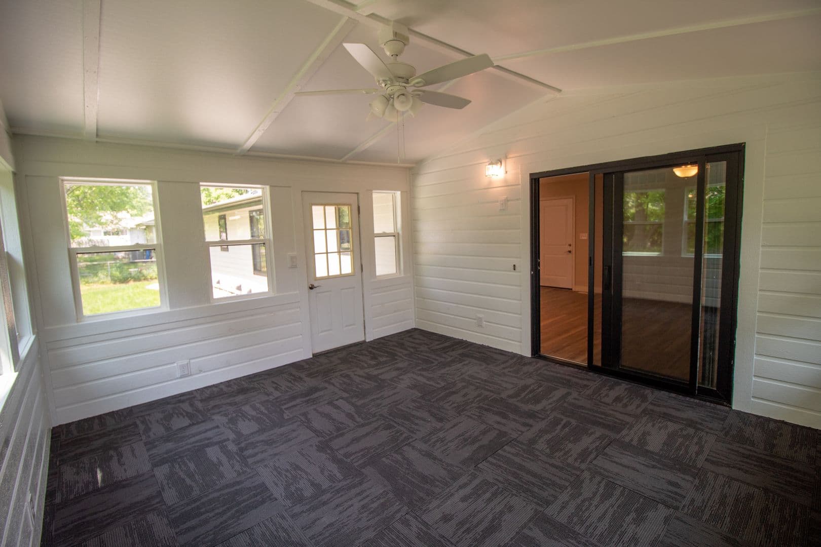 Ames House: 3419 Taft Ave