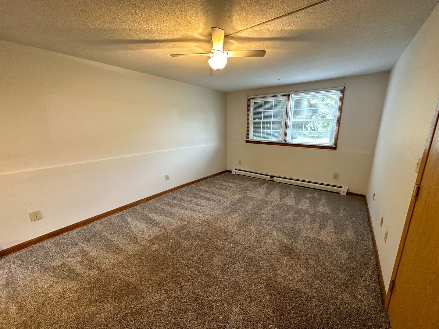Ames Apartment: 2921 Woodland St