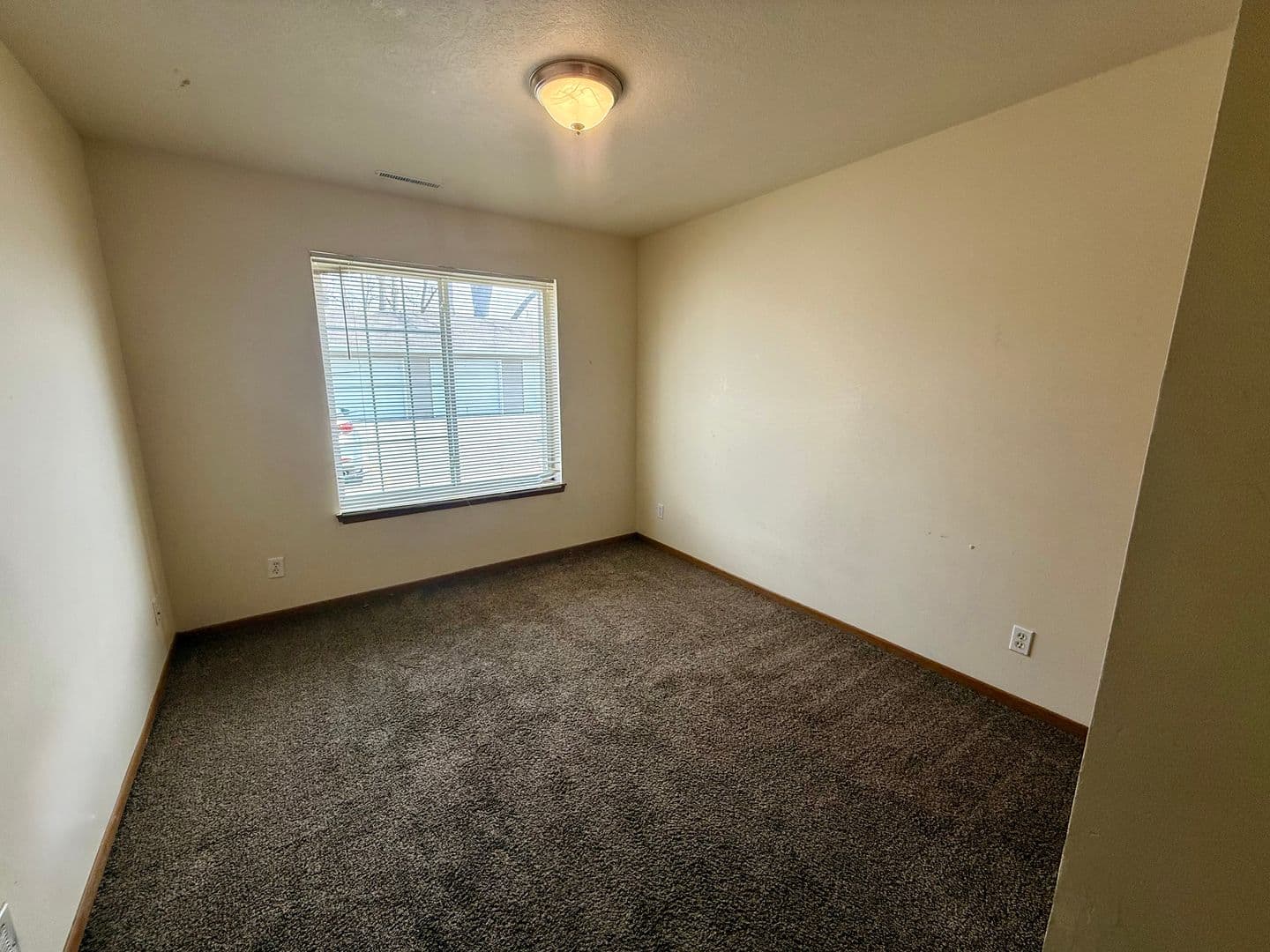 Ames Apartment: 225 Crystal St