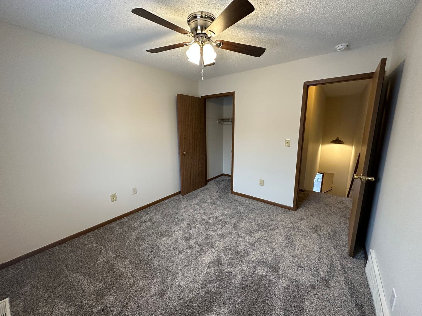 Ames Apartment: 1526 Little Bluestem Ct