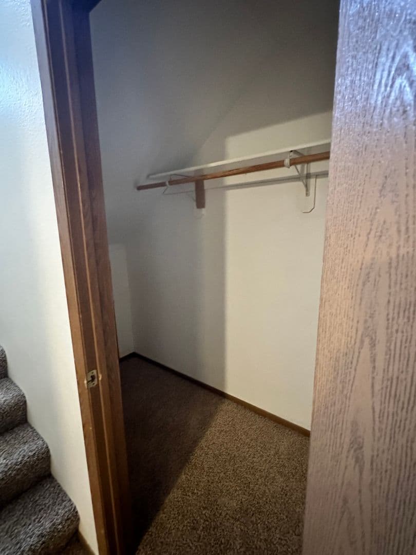 Ames Apartment: 204 Jewel Drive