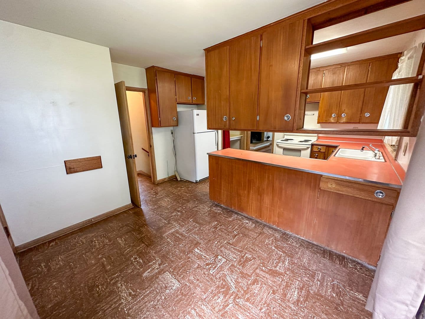 Ames Apartment: 3319 Story Street