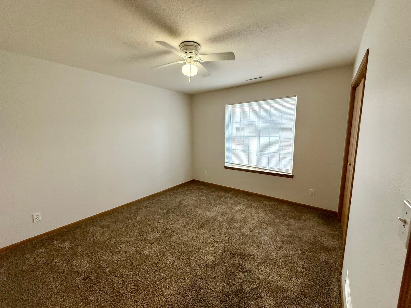 Ames Apartment: 219 Crystal St