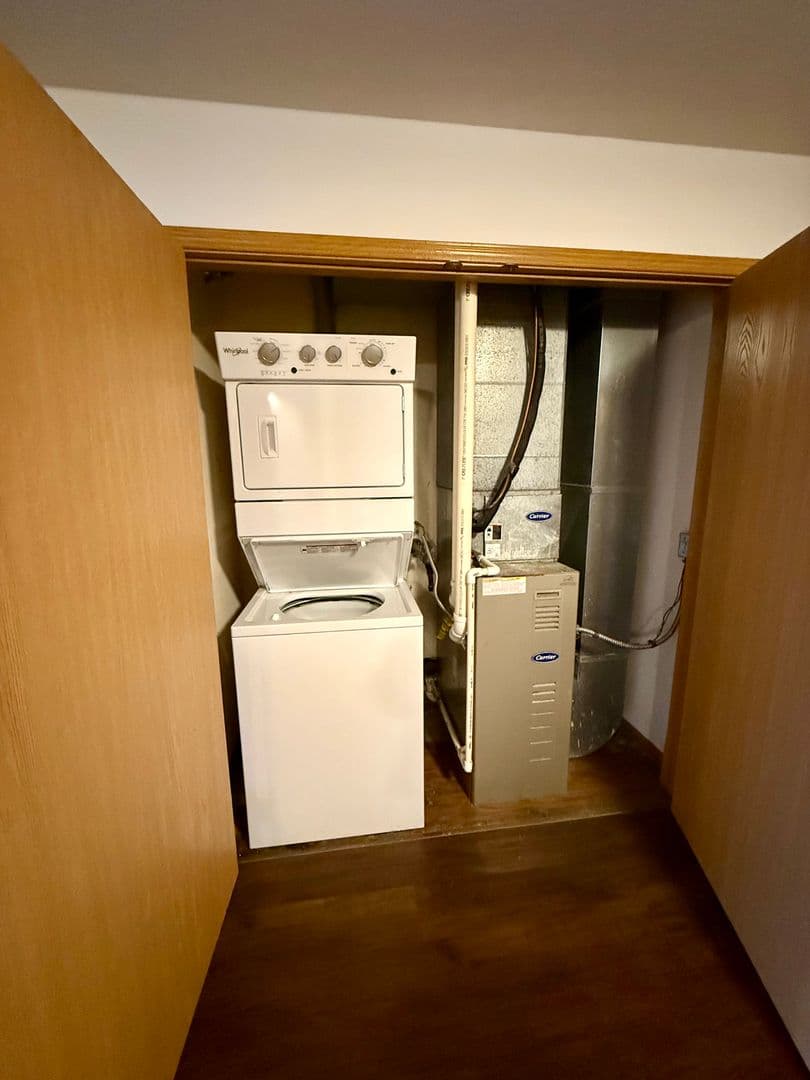 Ames Apartment: 227 Crystal St