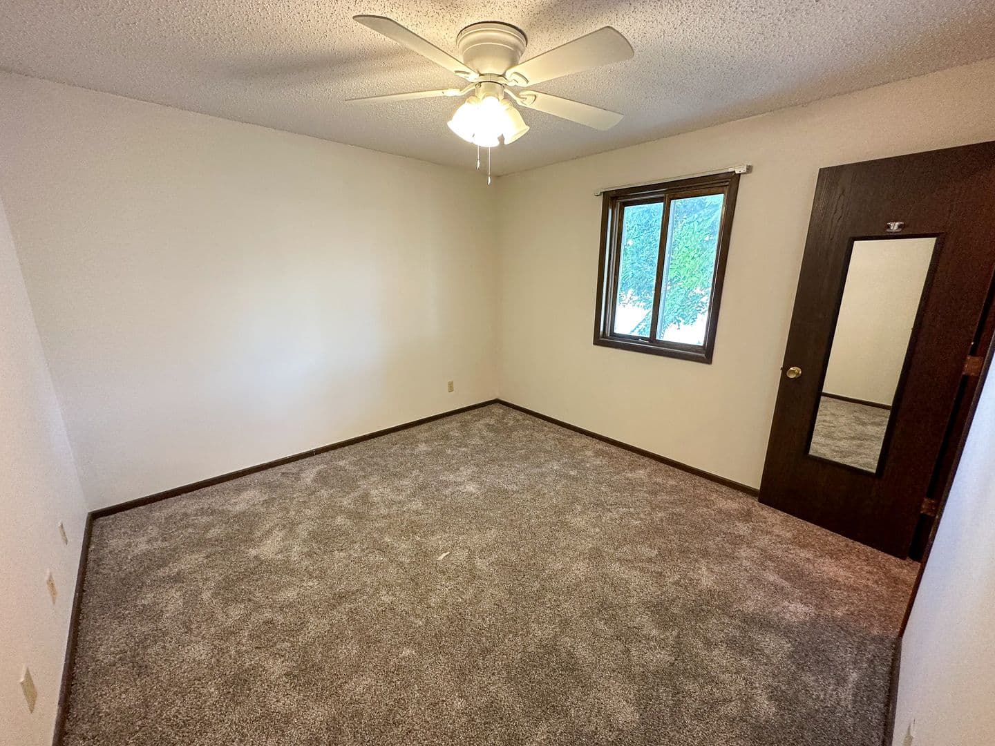 Ames Apartment: 126 Beedle Drive