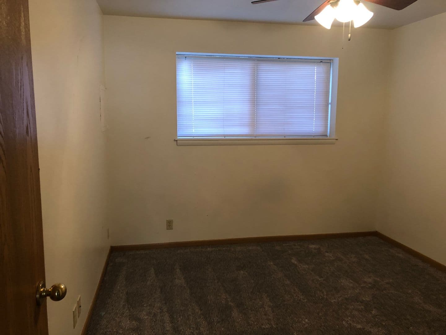 Ames Apartment: 1108 S. 4th St