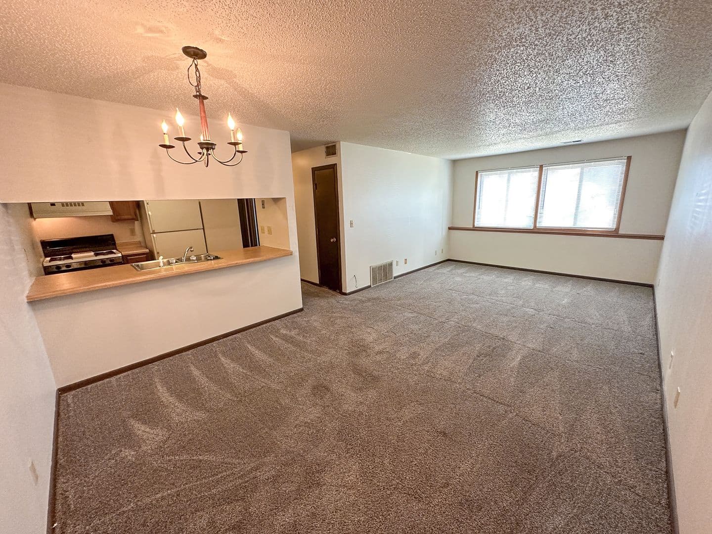 Ames Apartment: 4518 Hutchison St