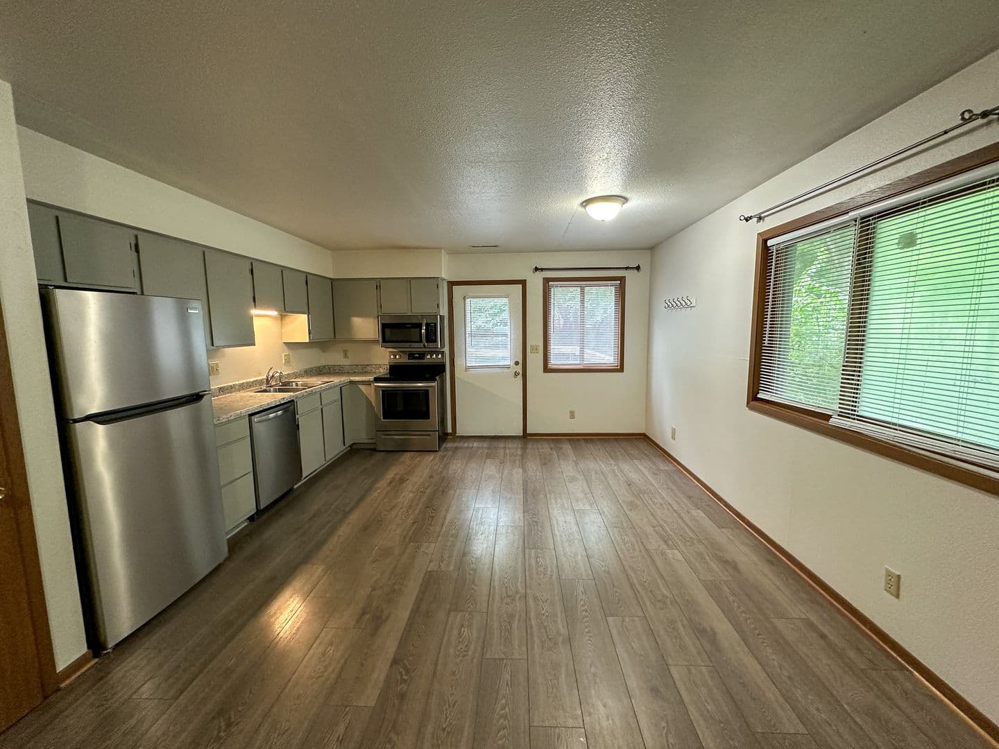Ames House: 3012 Oakland St