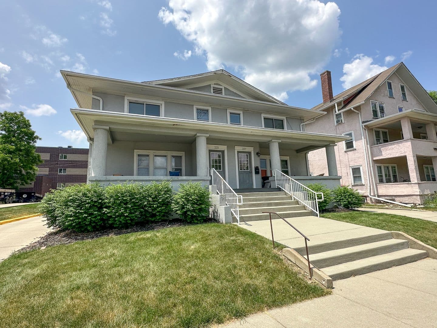 Ames House: 227 Sheldon Ave