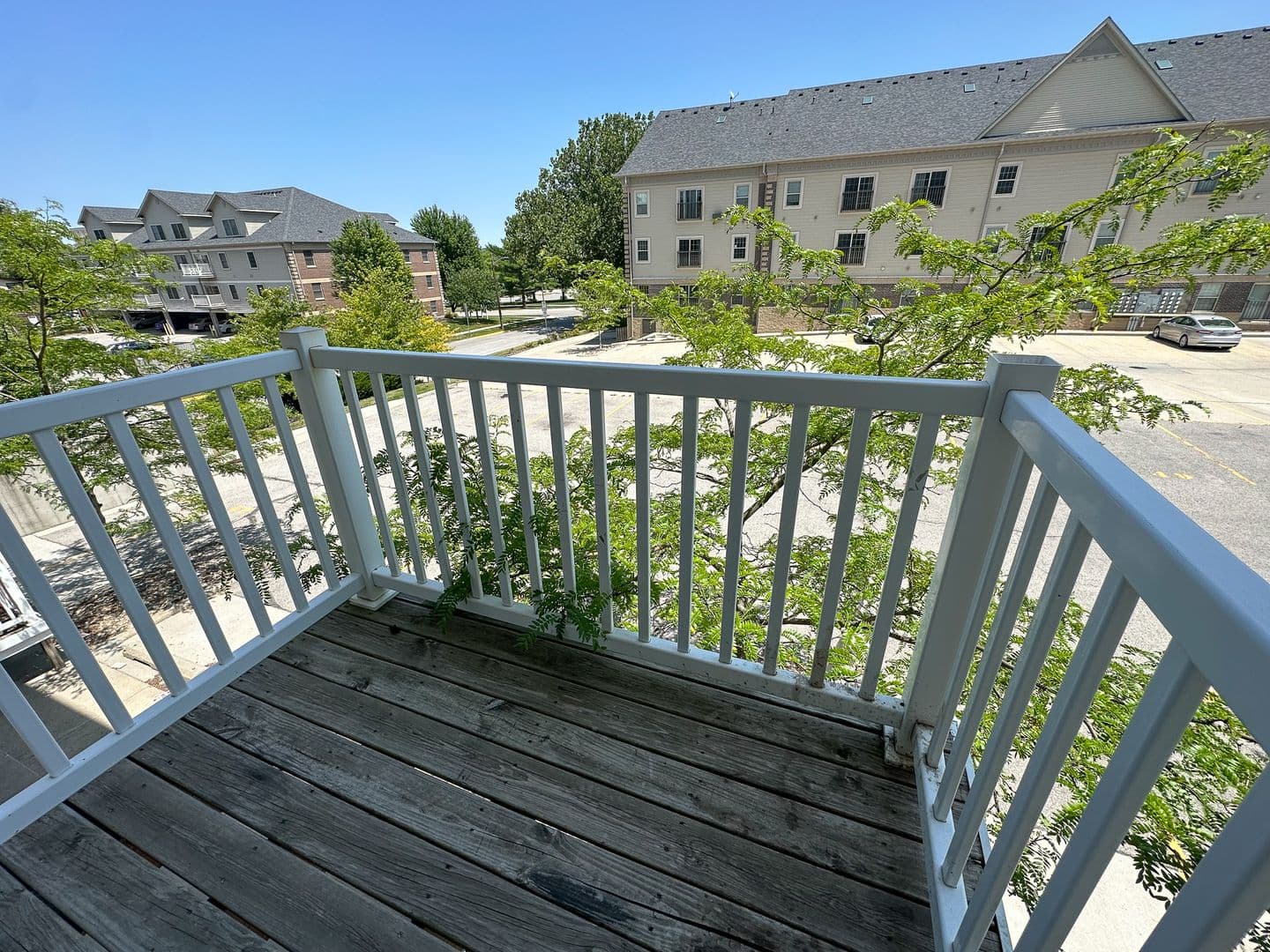 Ames Apartment: 210 Gray Ave