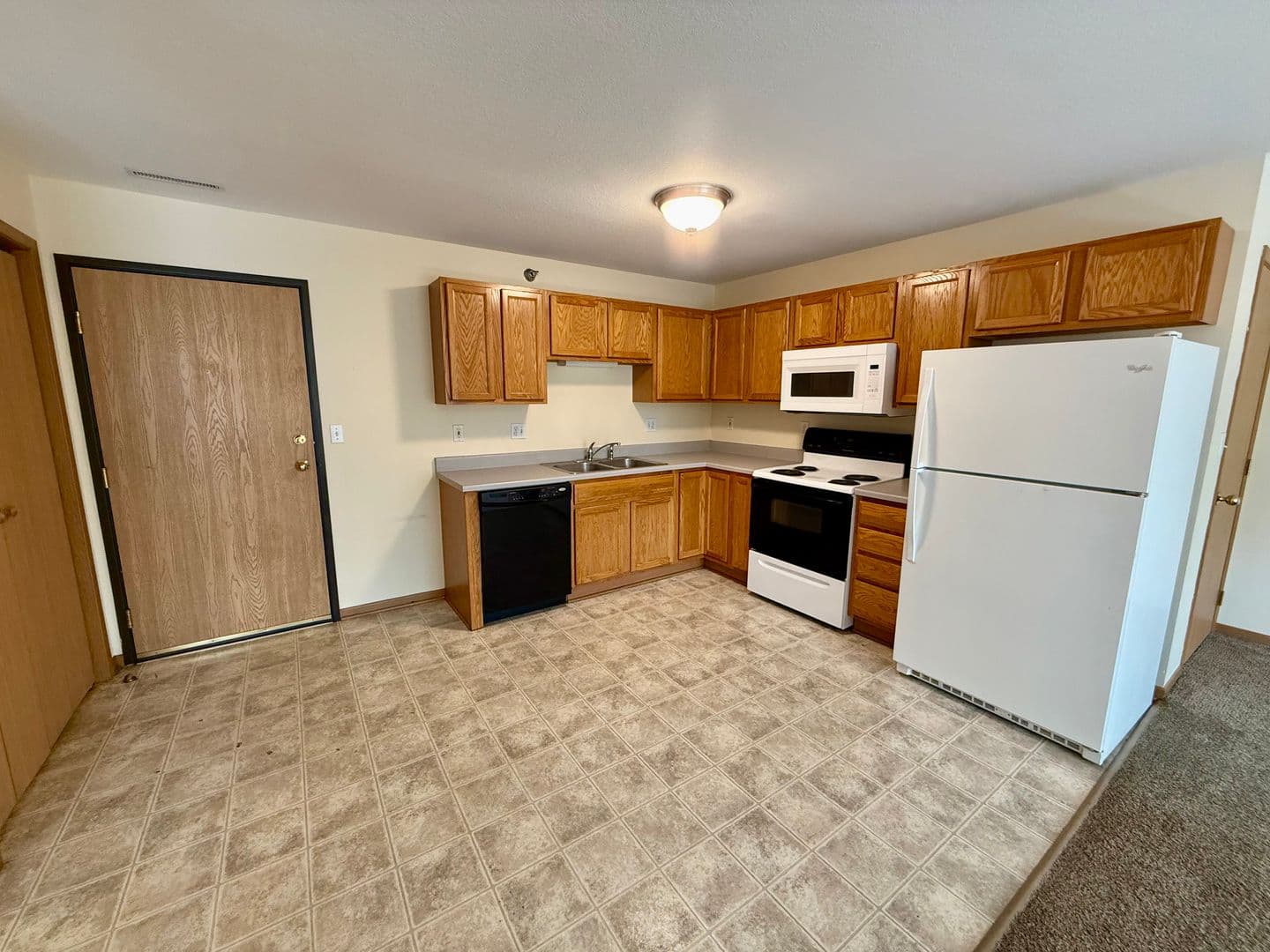 Ames Apartment: 219 Crystal St