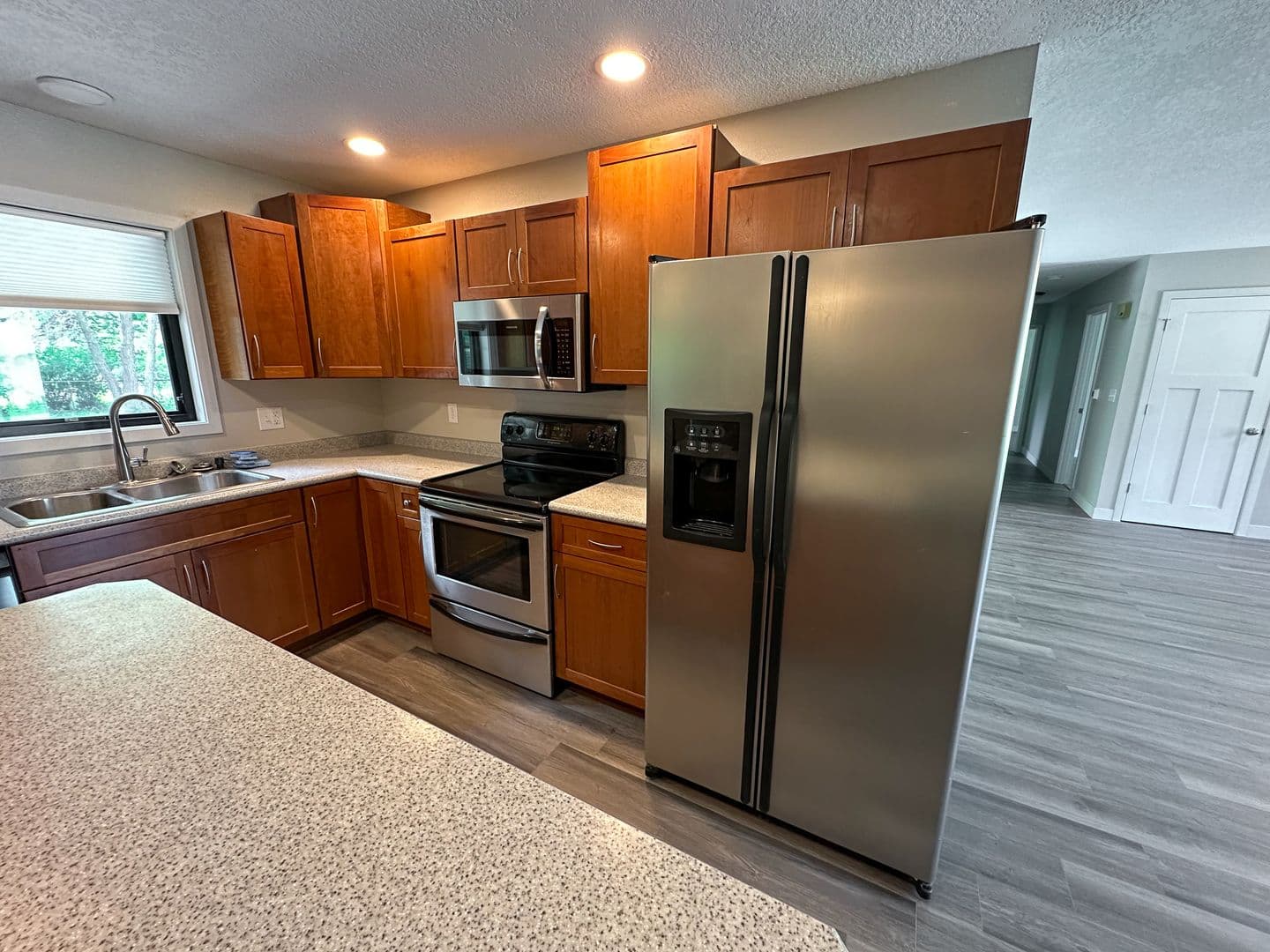 Ames House: 3419 Taft Ave