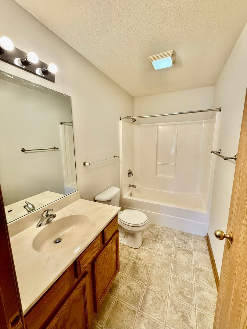 Ames Apartment: 219 Crystal St