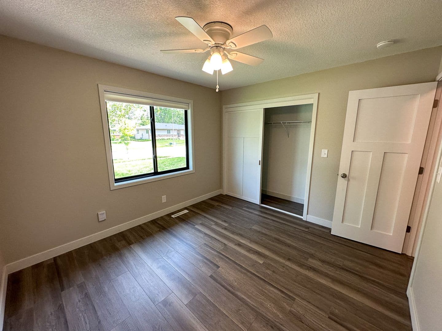 Ames House: 3419 Taft Ave