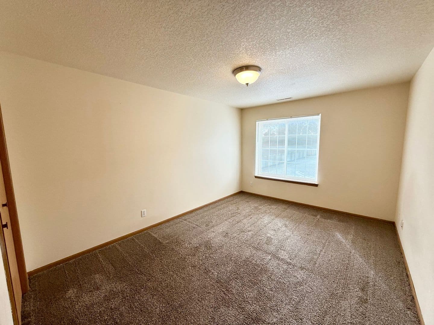 Ames Apartment: 221 Crystal St