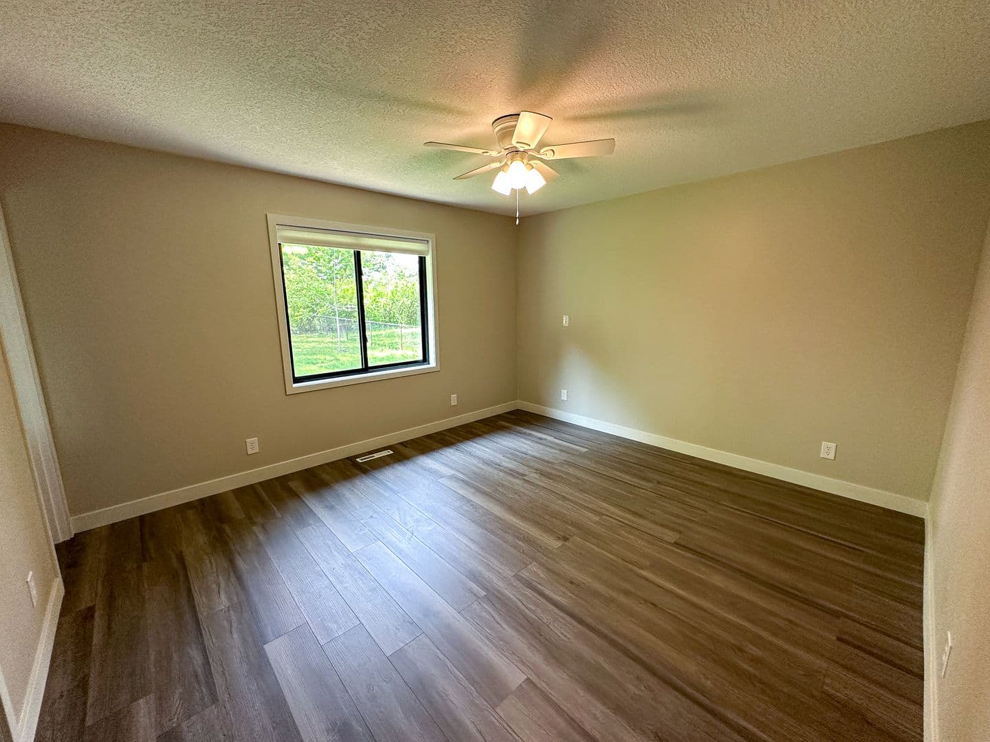 Ames House: 3419 Taft Ave