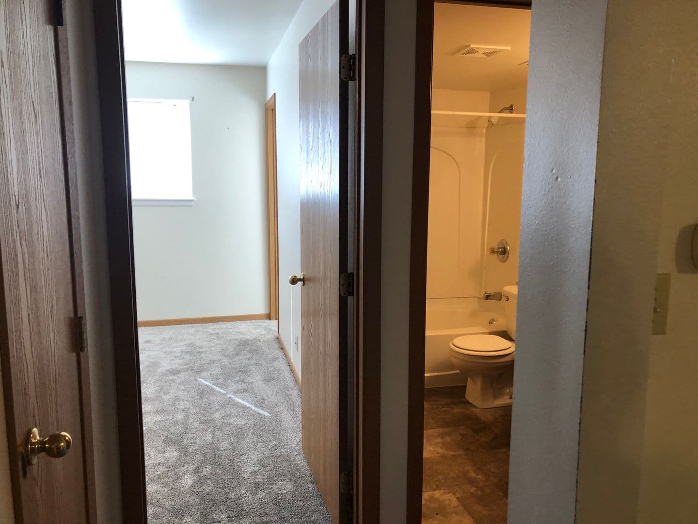 Ames Apartment: 1108 S. 4th St