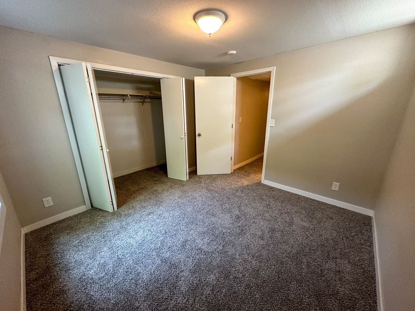 Ames House: 3419 Taft Ave