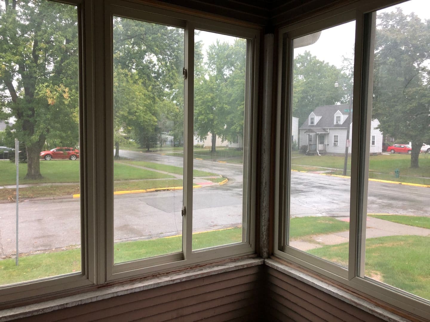 Ames Apartment: 121 Howard Ave