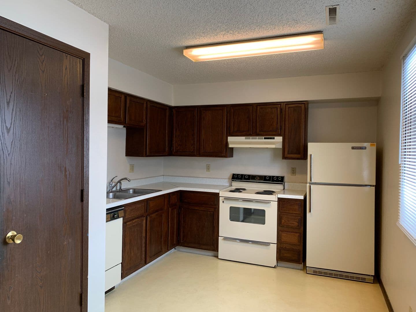 Ames Apartment: 219 Washington Ave