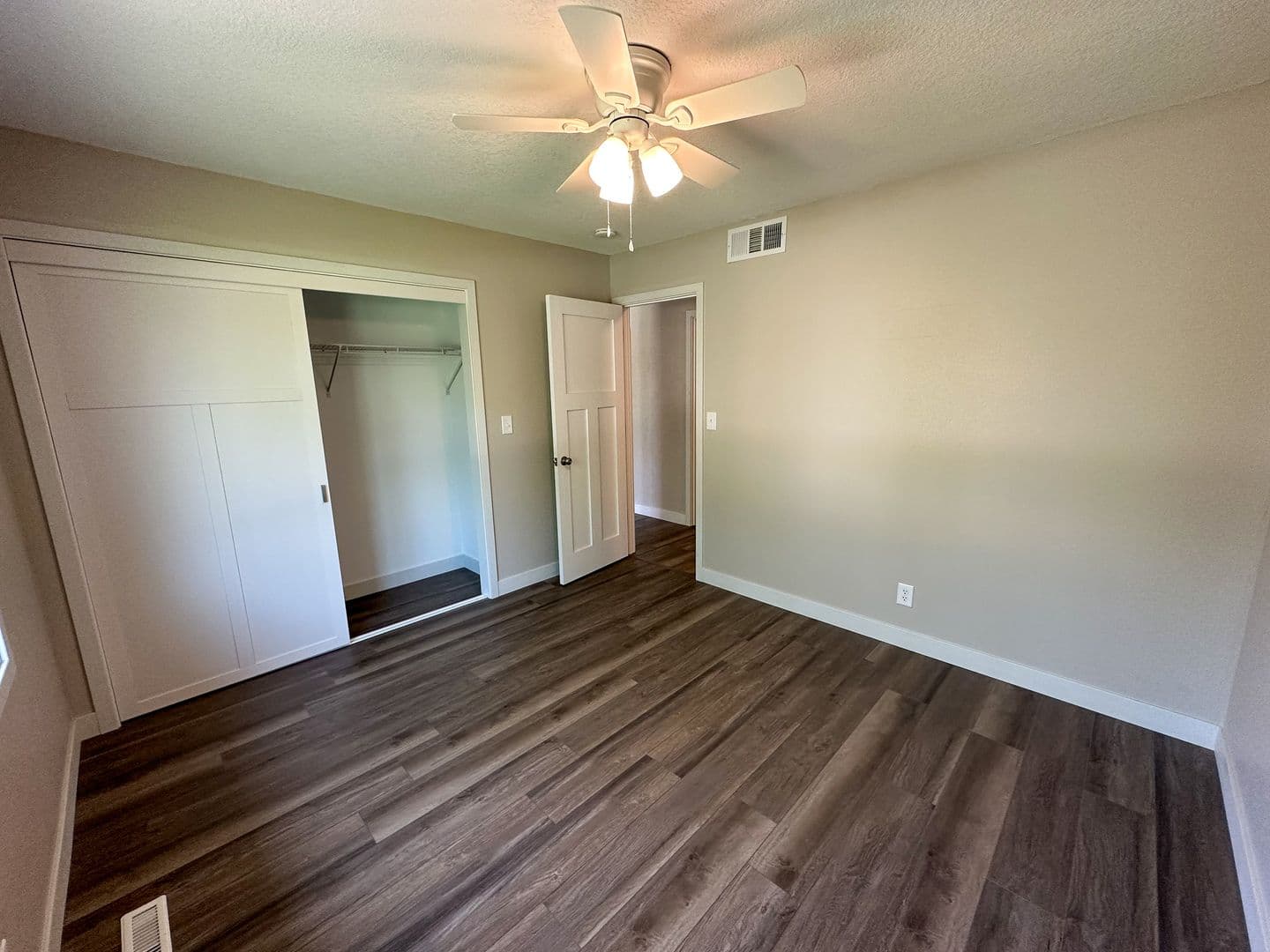 Ames House: 3419 Taft Ave